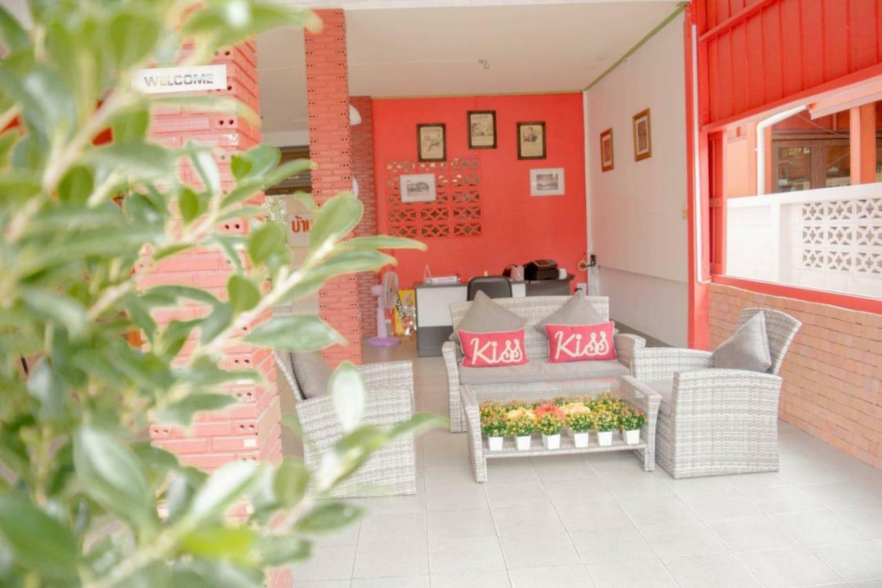 Plaza Huahin Hotel Exterior photo
